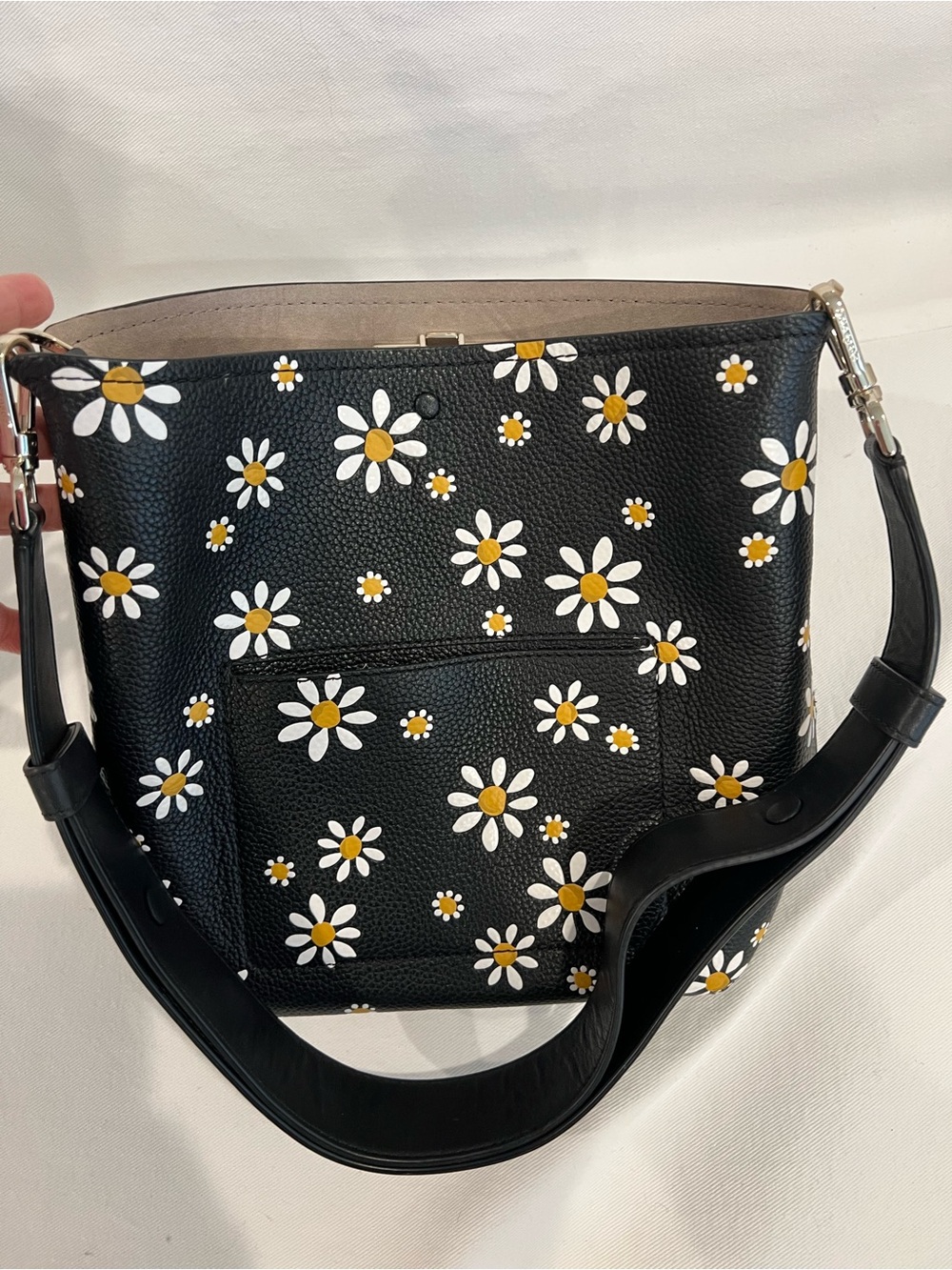 Kate Spade Daisy Purse - Picture 5 of 17